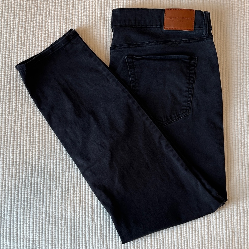 Lucky Brand Men's Dark Navy Chinos/Khakis 121 Slim Straight 38/32